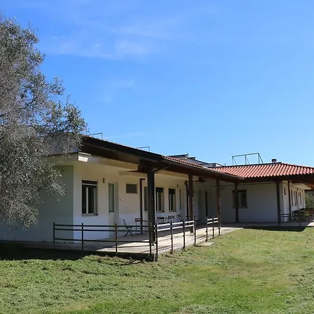 Masseria Lo Prieno Фермерский дом Галатоне