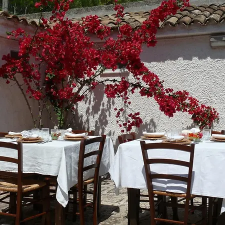 Masseria Lo Prieno Фермерский дом